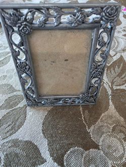 Vintage-Style Ornate Silver Floral Picture Frame