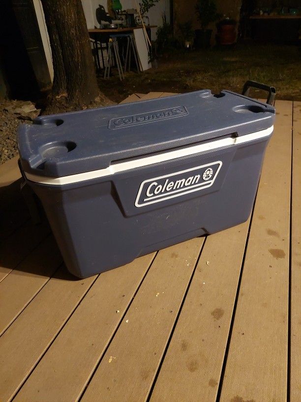 Coleman Classic Series 120-Quart Hard Cooler,
