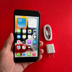 Apple iPhone 8 Plus - UNLOCKED - Like New 