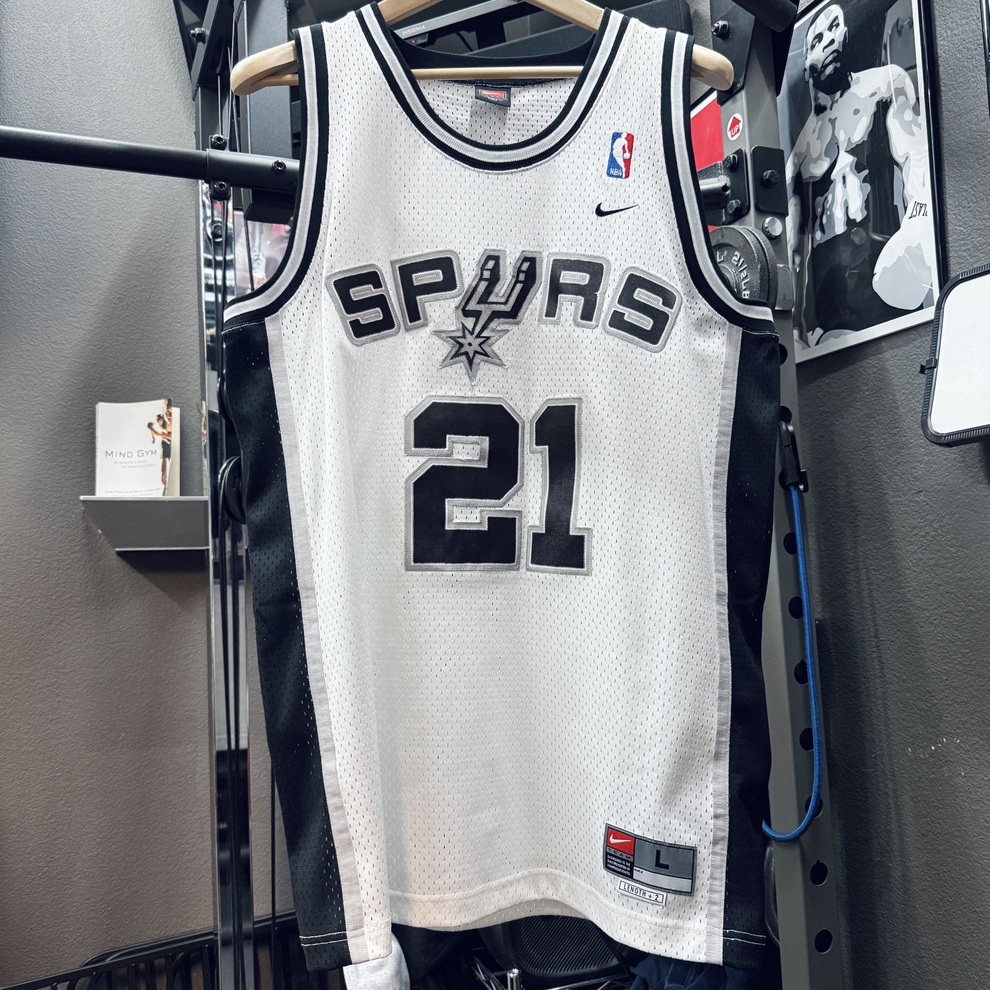 Vintage Nike Tim Duncan San Antonio Spurs Jersey Mens Large White Black Home