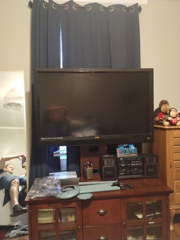 Vizio Tv With Stand