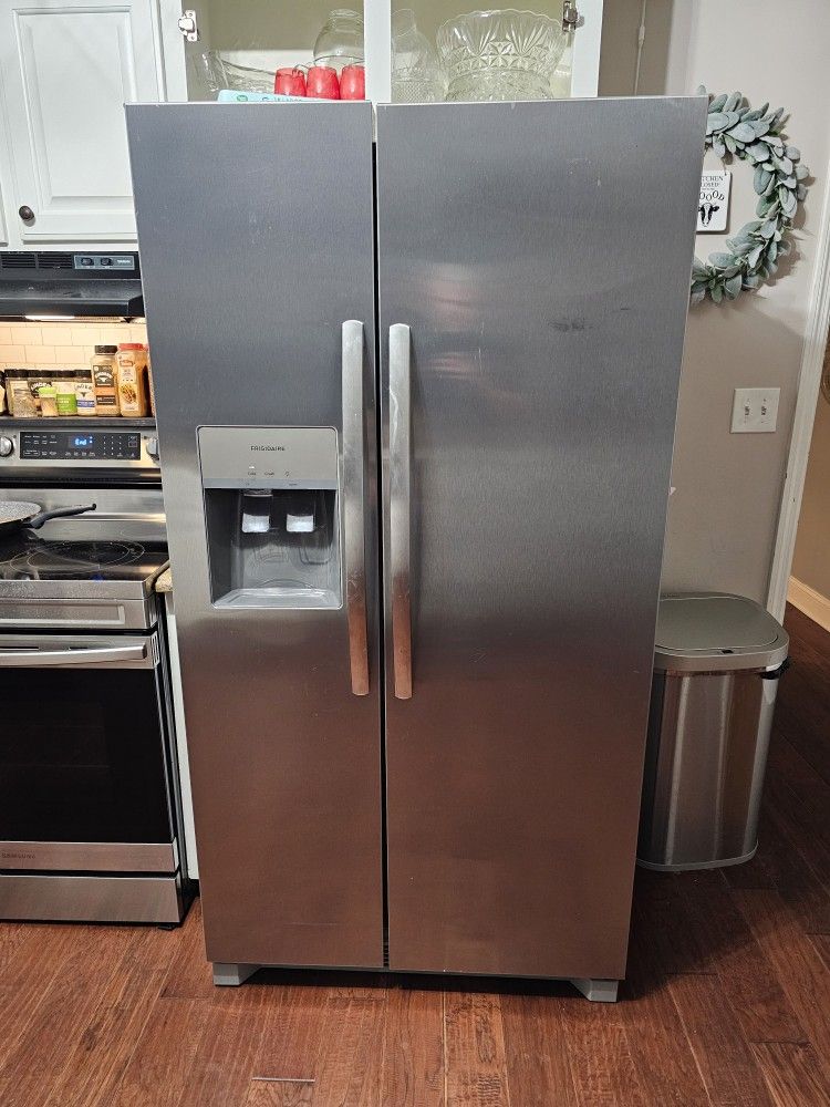 Frigidaire Side By Side