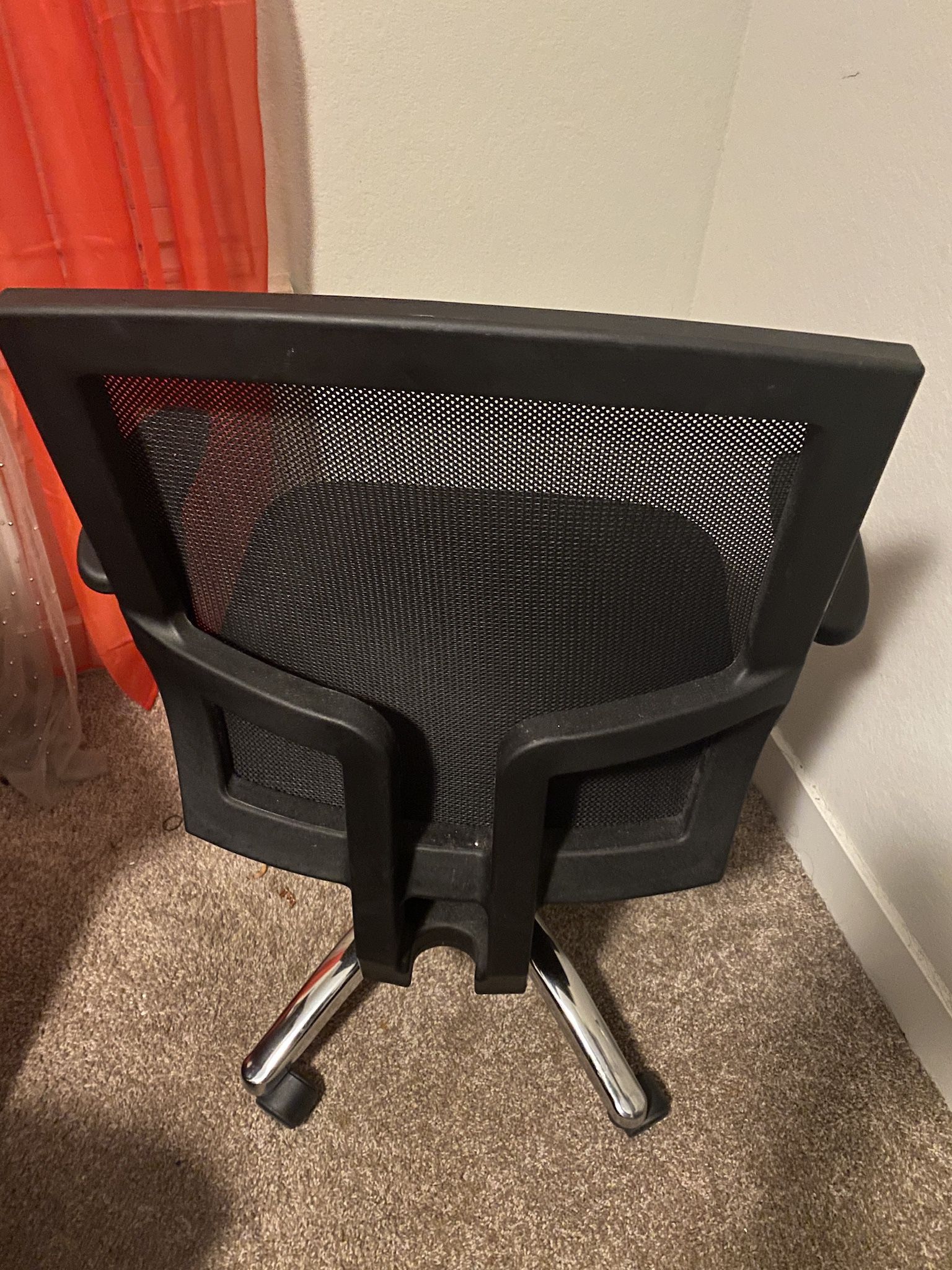 Black Desk Chair 