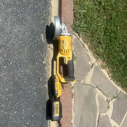 DEWALT  Grinder