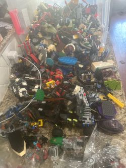 Huge lot of Legos Ninjago, Star Wars etc