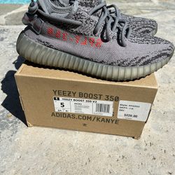 Yeezy 350 Boost V2
