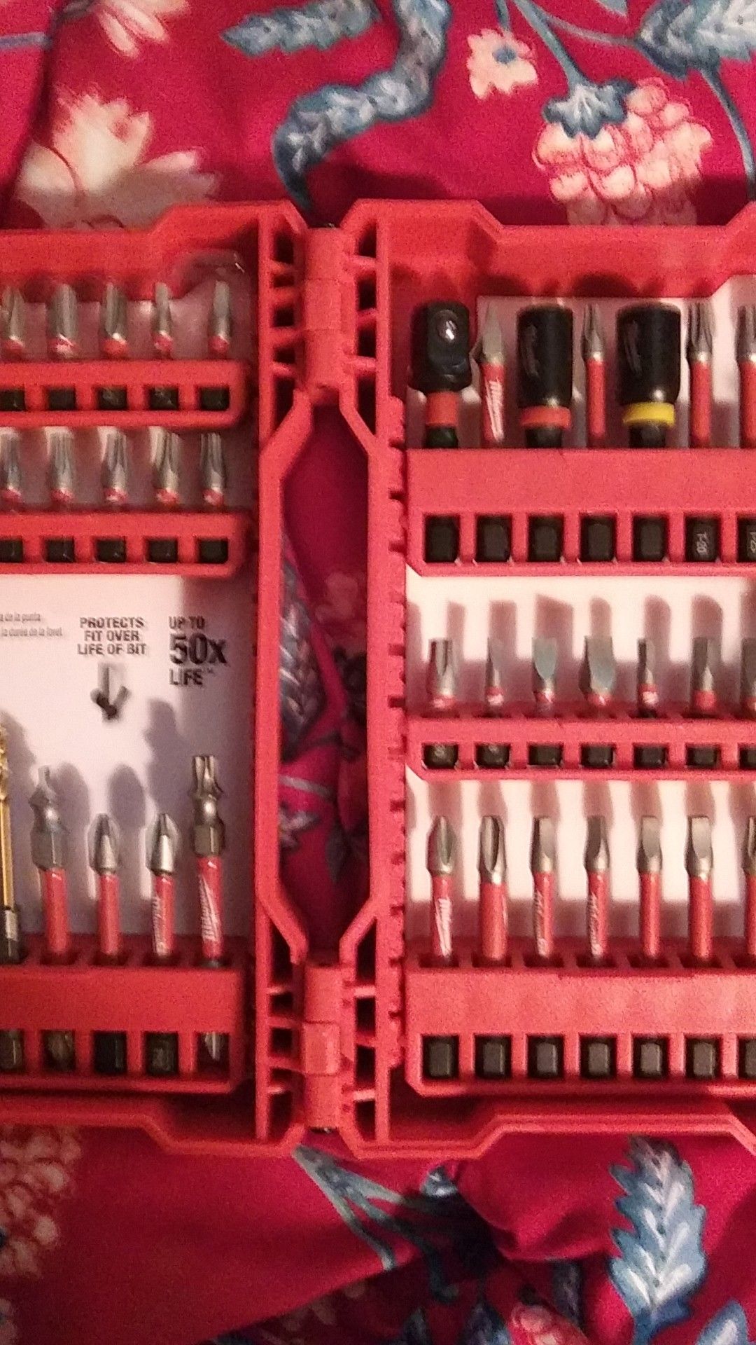 Shock wave impact duty drill bit set