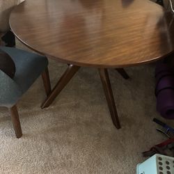 45” Round Dining Table
