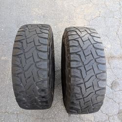 315/75/16 PAIR OF TIRES USED 