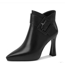 Black Boots