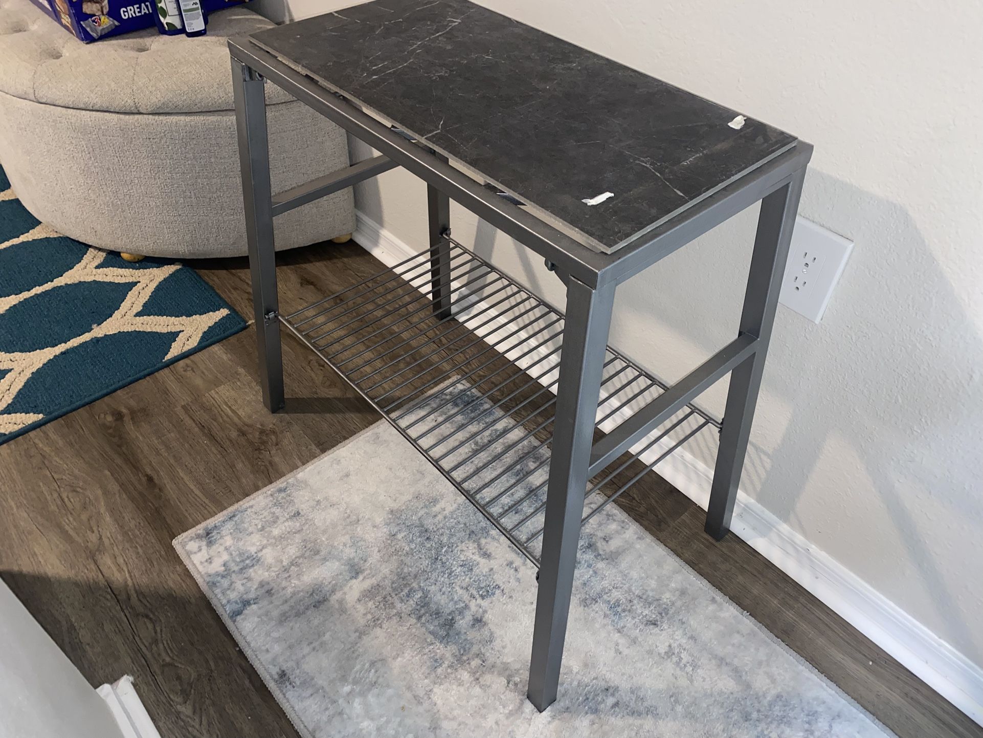 Free Metal Fish tank Stand 20 gallon 