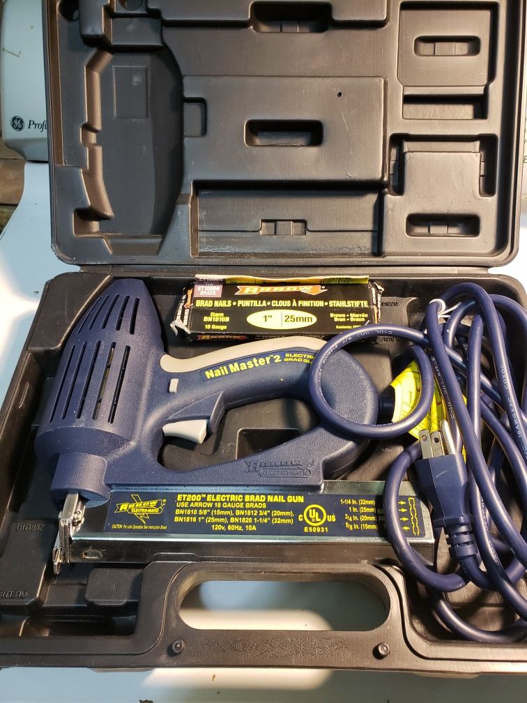 Nail gun