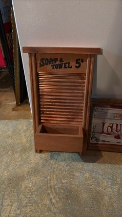 Laundry Room Decor