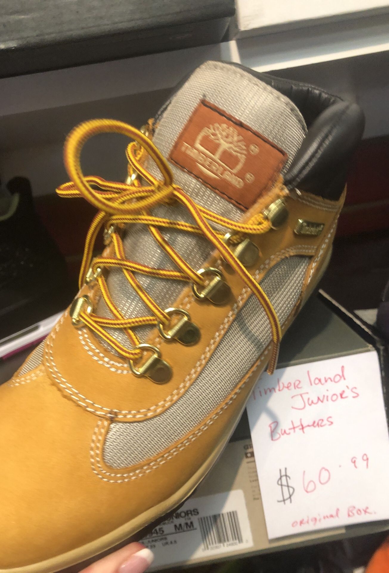 Timberland Juniors Butters. Original box. Sz 5.