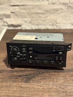 Vintage OEM Chrysler Dodge Jeep AM/FM Cassette Radio Dolby Stereo P(contact info removed)   RAS