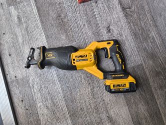 DeWalt Reciprocating Saw & Battery 