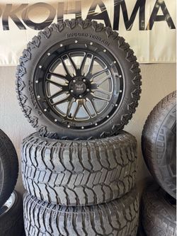 20x12s on 33s mts for jeeps 5x127 bolt pattern  5 wheels 5 tires