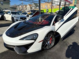 2017 McLaren 570GT