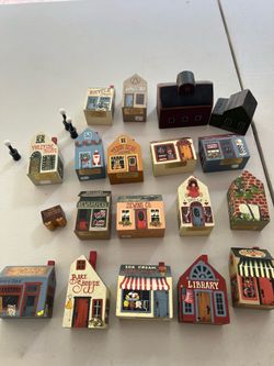 Antique Susan Capper Villages