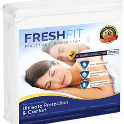 Premium Waterproof Noiseless Mattress Protector. Comfortable Vinyl Free Protection from Perspiration and Fluid Spills. New in the bag!