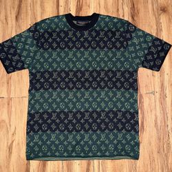 LV shirt 