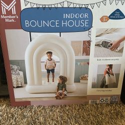 Indoor Bounce House 