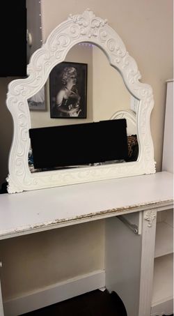Old fashioned Vanity