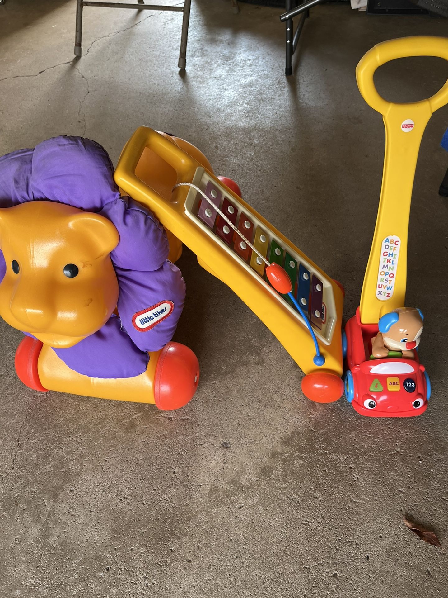 Tike Ride On Lion, Push n Pull Toys