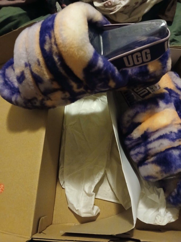Ugg Slides