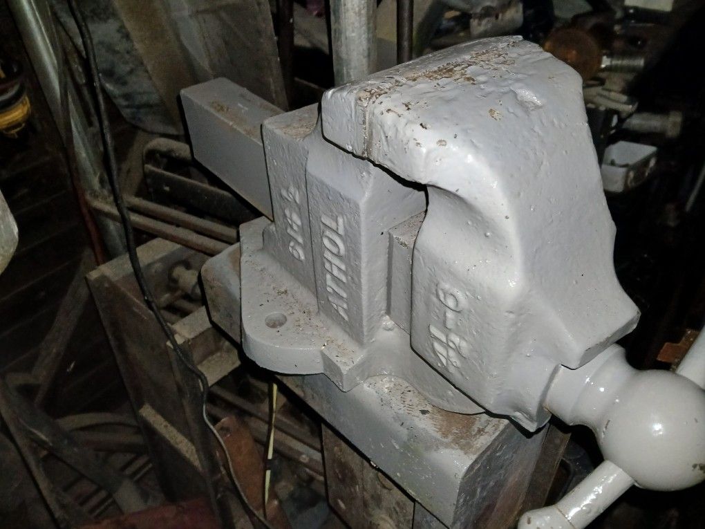 Anthol Vise 4 1/2 -6"