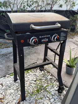 Blackstone Adventure Ready 2-Burner Flat Top Griddle