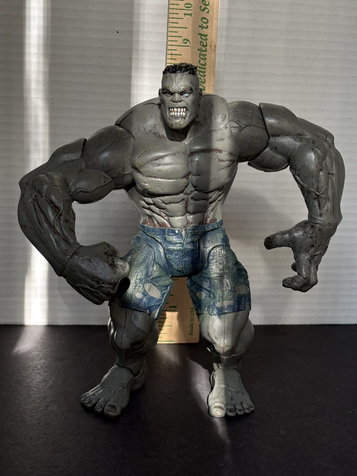 HULK FIGURE