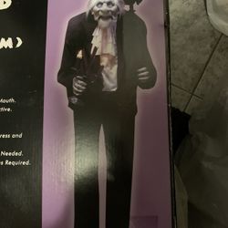 Totally Ghoul 66“  scarymore Haunted Butler