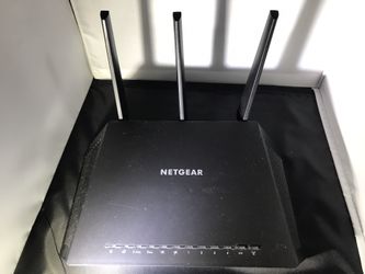 Netgear AC1900 router