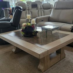Oversize Coffee Table Natural Color