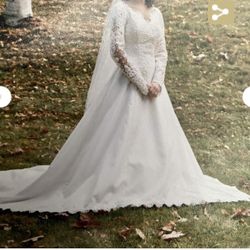  Alfred Angelo Wedding Dress