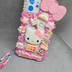 Hello Kitty Iphone 12 Pro