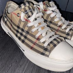 Burberry Shoes 