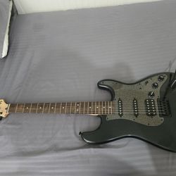 Squire By FENDER Stratocaster E GUITAR