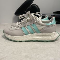 adidas Originals Retropy E5 Sneaker Mint Blue | Women 7.5 