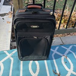 Small luggage Ricardo Beverly Hills suitcase