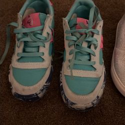 Girls Shoes / Dressing Shoes 