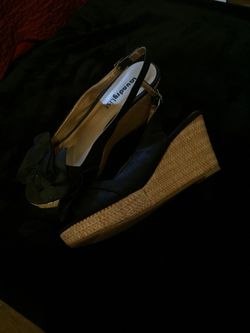 Zapatos de mujer negros. Size 8