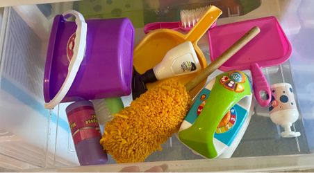 Toy cleaning set. Off Boxelder dr 92563