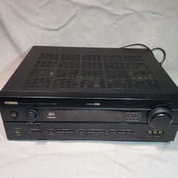 Yamaha HTR-5640 Receiver 75W/Ch Audio Video 6.1ch Surround Sound Unit Only. 


Receiver unit is excellent working and cosmetic condition. 

92844