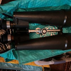Large binoculars excellent condition