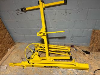 Perform drywall lift