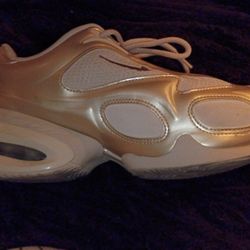 Nike Air Muse 