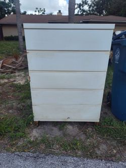 Free dresser- curb alert
