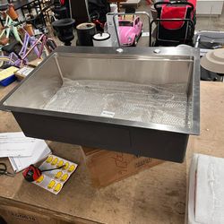 (G-1-8)Customer Reviews for Logmey 30 in. Drop in Workstation Sink Single Bowl 16-Gauge Brushed Stainless Steel Kitchen Sink with Accessories